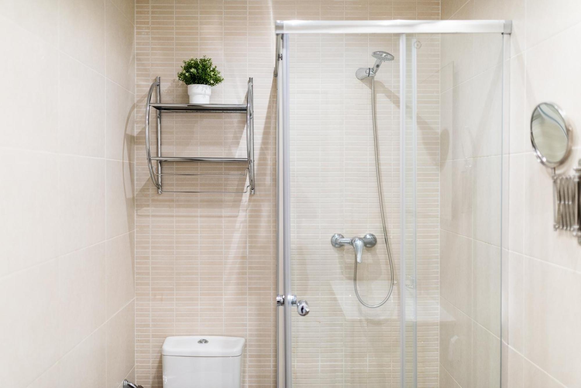 Wekey Homes Granada, Elvira Suites Centro מראה חיצוני תמונה
