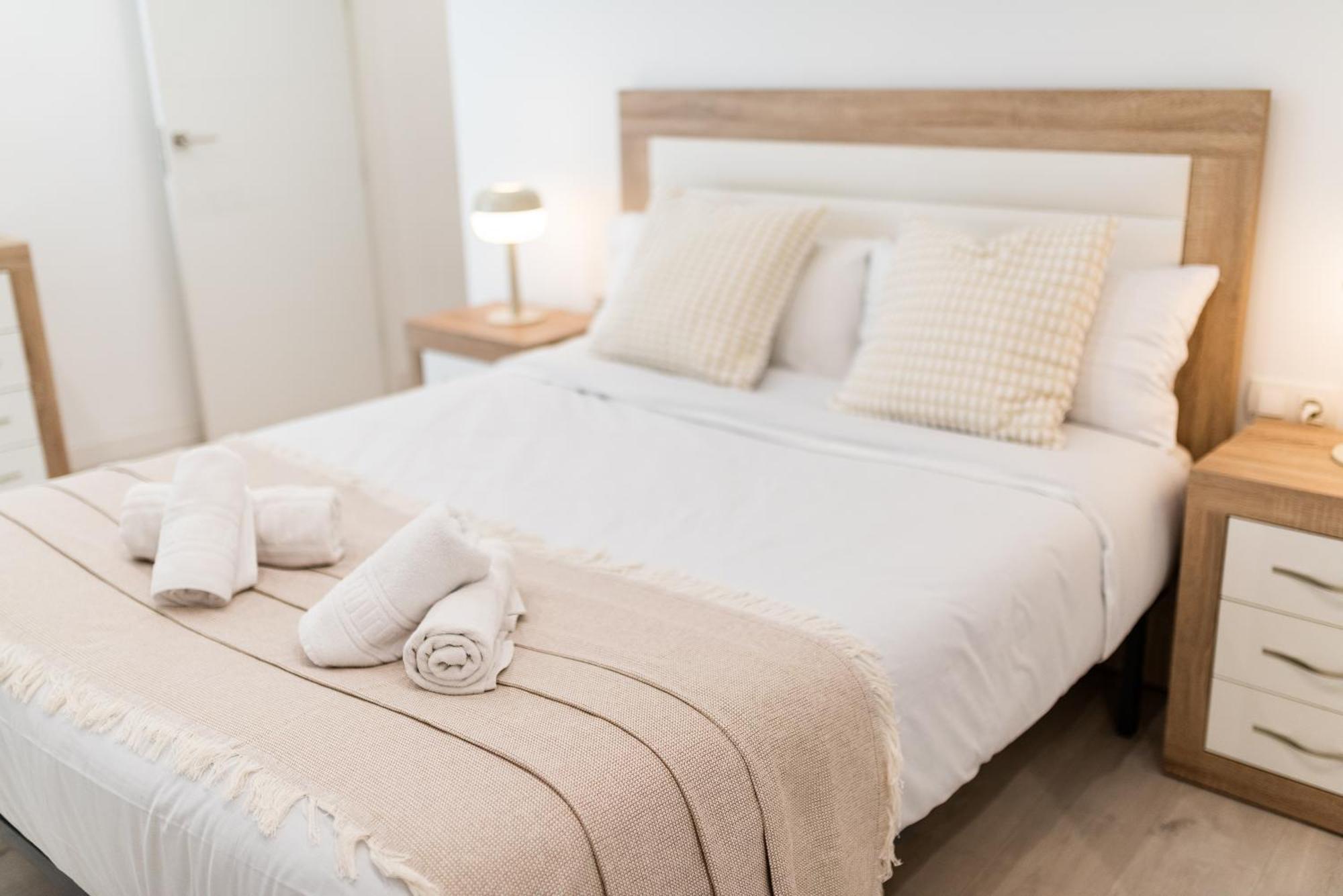 Wekey Homes Granada, Elvira Suites Centro מראה חיצוני תמונה