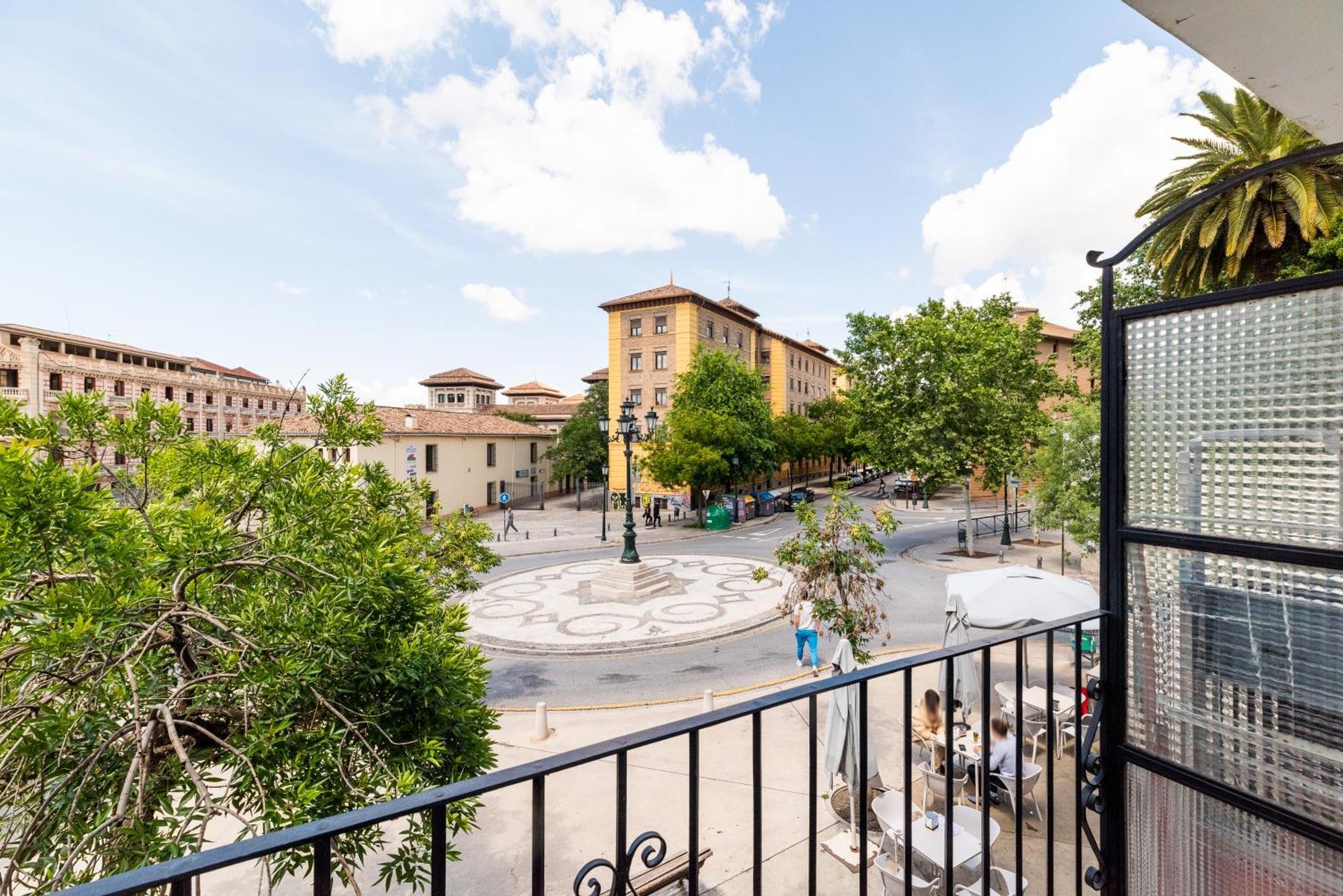 Wekey Homes Granada, Elvira Suites Centro מראה חיצוני תמונה